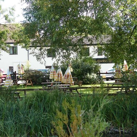 The Swan At Stoford Hotel Stapleford  Exterior photo