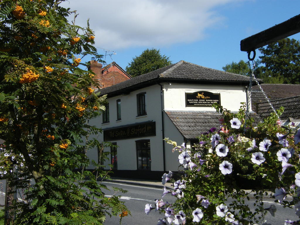 The Swan At Stoford Hotel Stapleford  Exterior photo