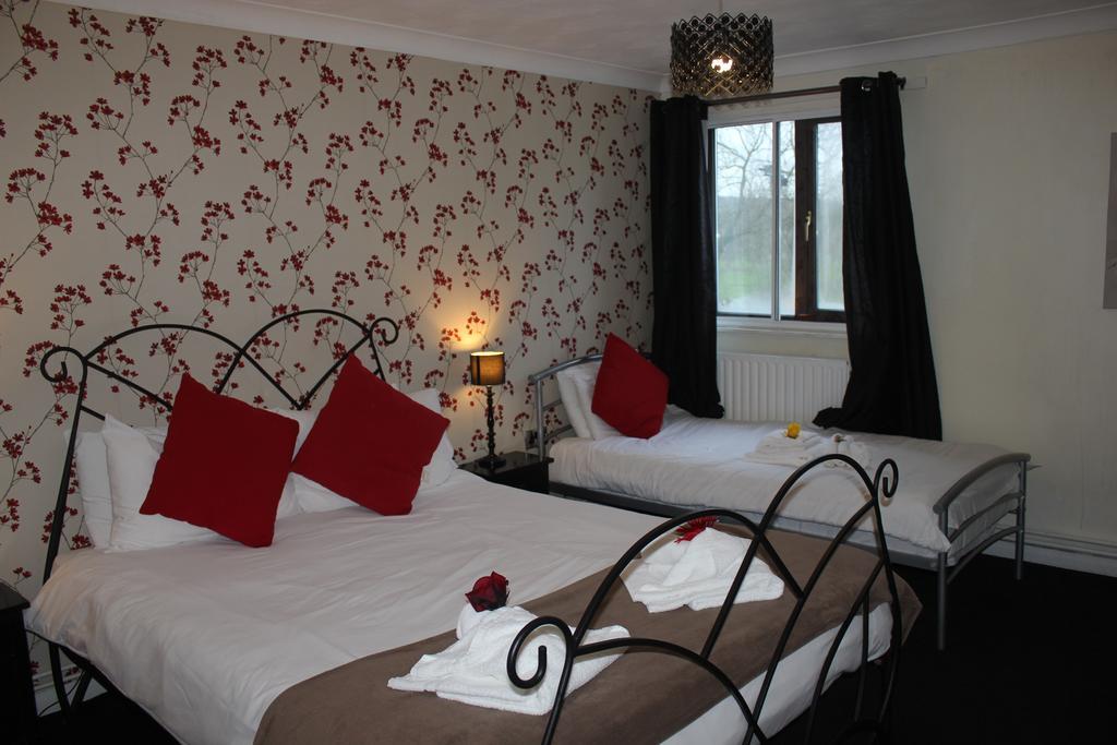 The Swan At Stoford Hotel Stapleford  Exterior photo